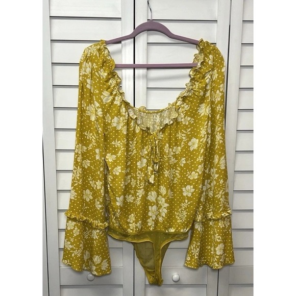 Free People One on One Date Flare Sleeve Bodysuit Women's Size Medium Marigold - Picture 6 of 12